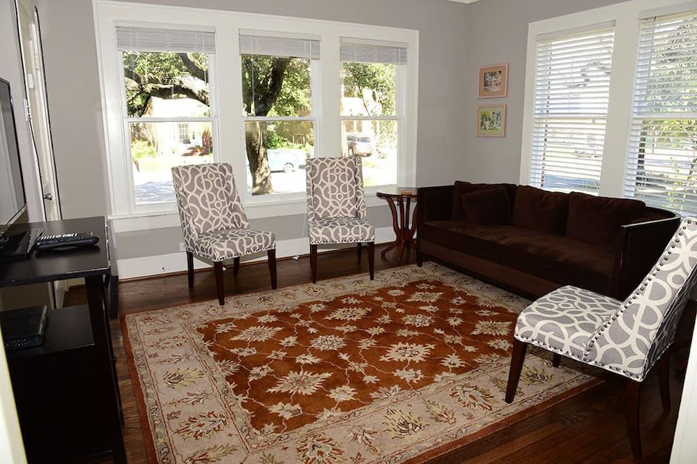 Photo of Livingroom in Montrose