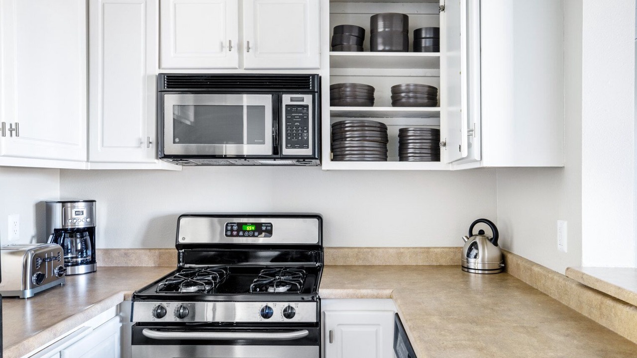 Photo of Kitchen in Greater Wilshire - Hancock Park