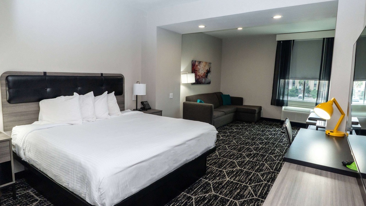 Photo of Bedroom in South Side