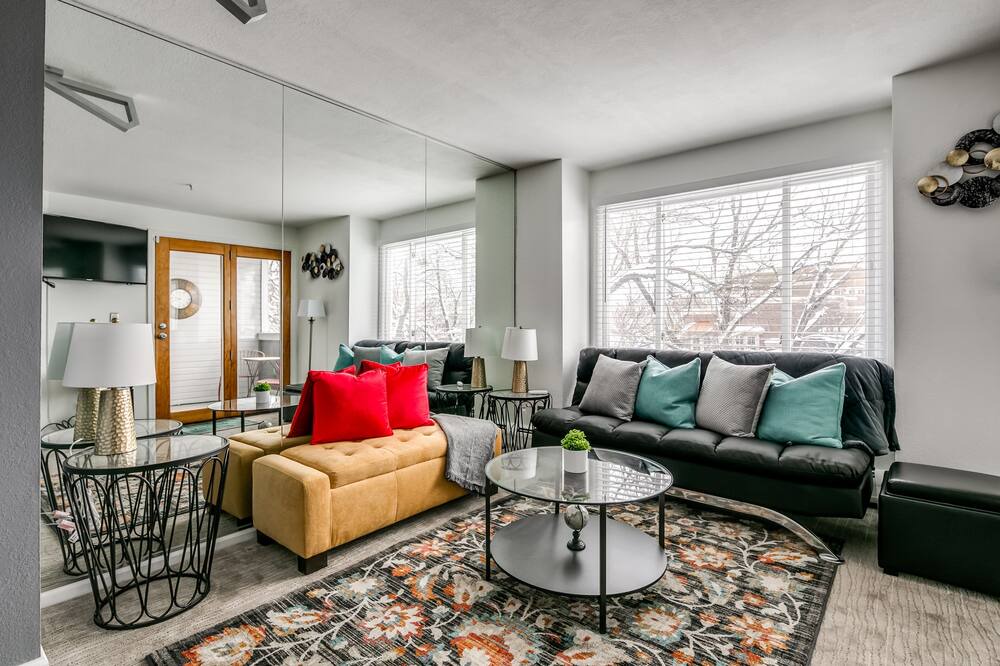 Photo of Livingroom in Whittier