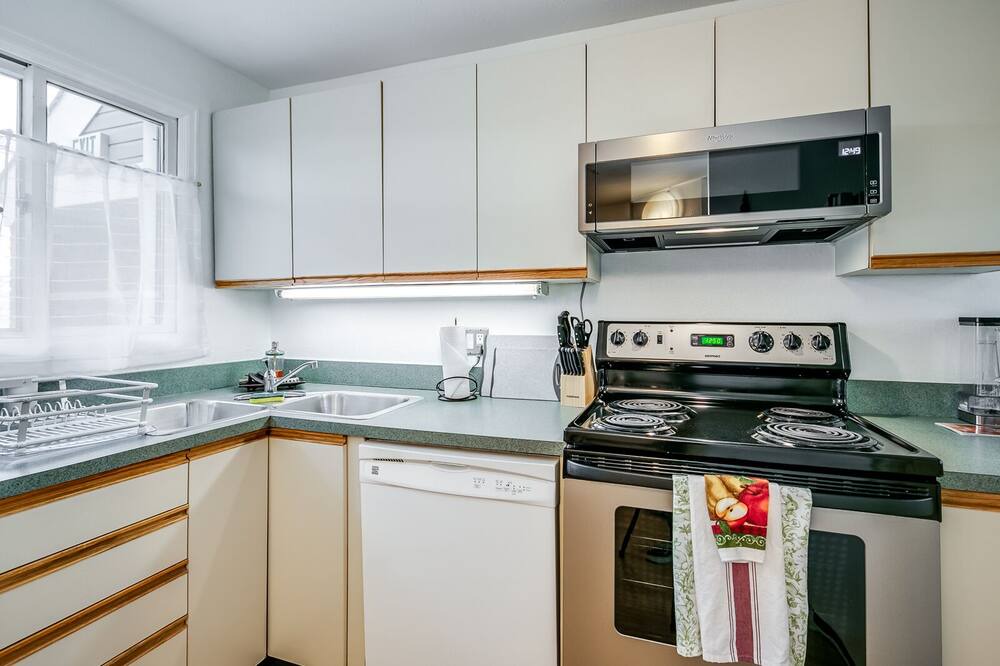 Photo of Kitchen in Whittier