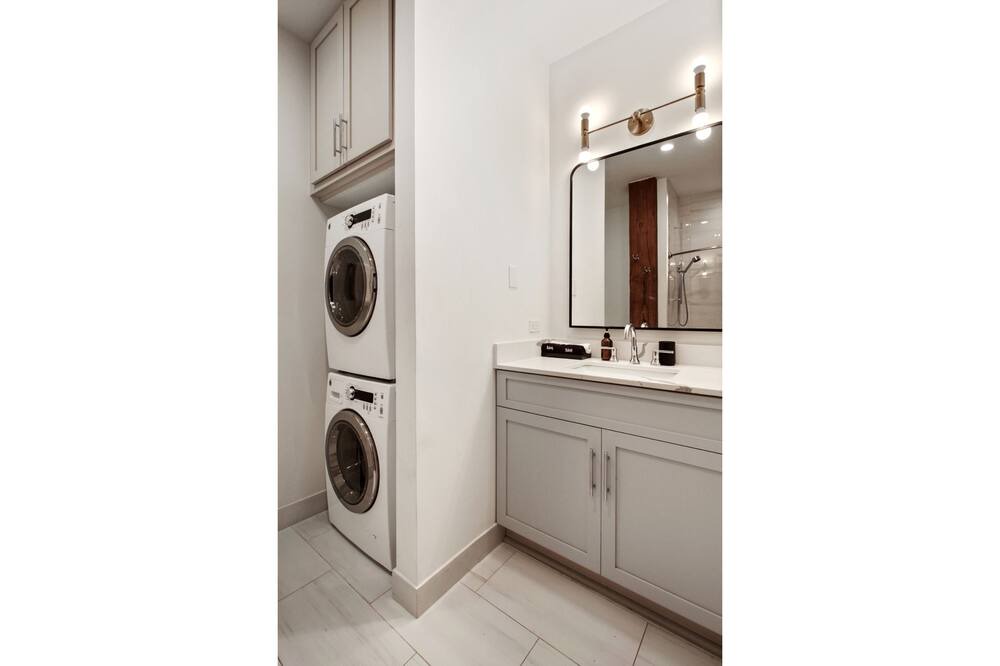 Photo of Bathroom in Central Business District