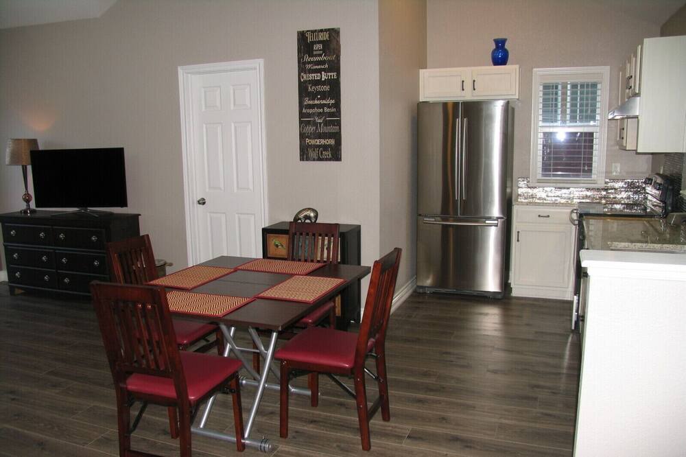 Photo of Kitchen in North Central Westminster