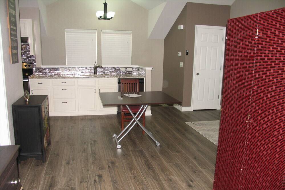 Photo of Kitchen in North Central Westminster