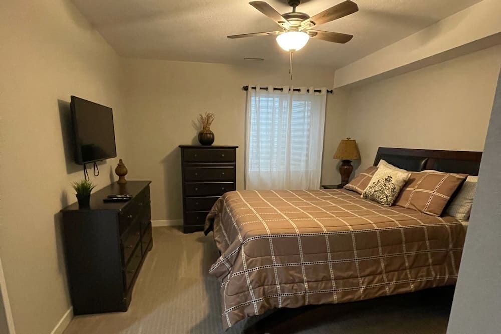 Photo of Bedroom in Canterberry Crossing