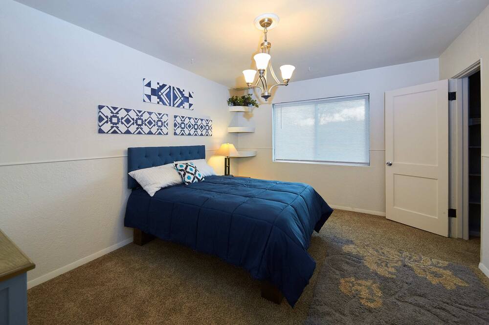 Photo of Bedroom in Jewell Heights - Hoffman Heights