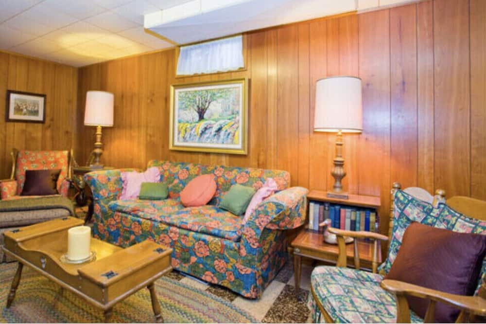 Photo of Livingroom in Southeast