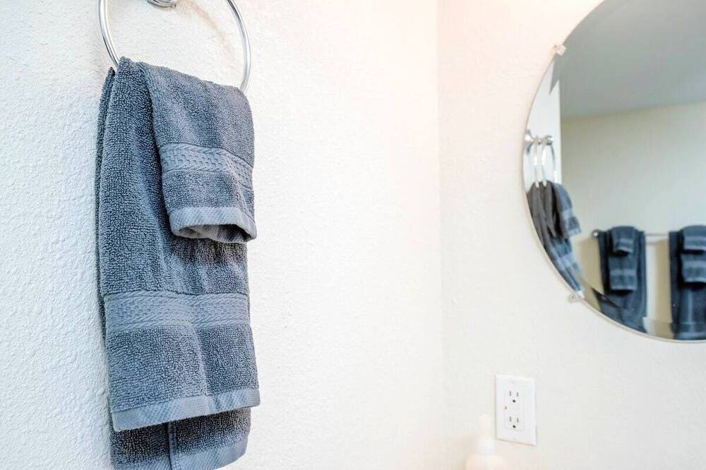 Photo of Bathroom in Cole