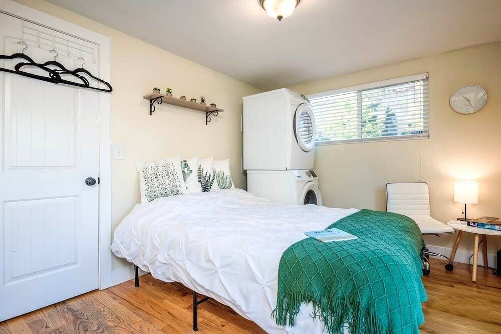 Photo of Bathroom in Cole