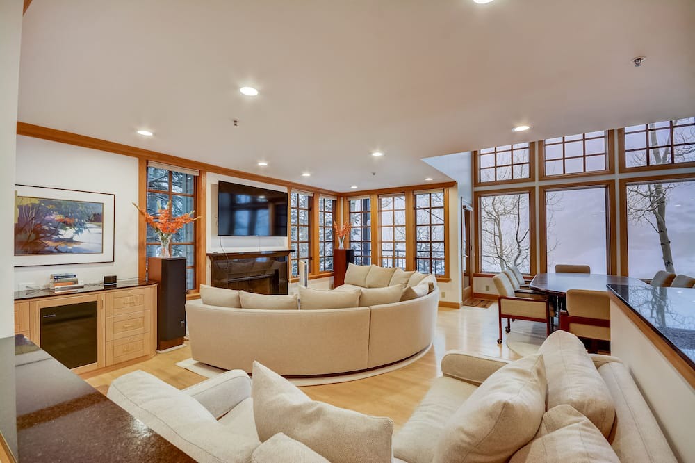 Photo of Livingroom in Salt Lake Mountain Resorts