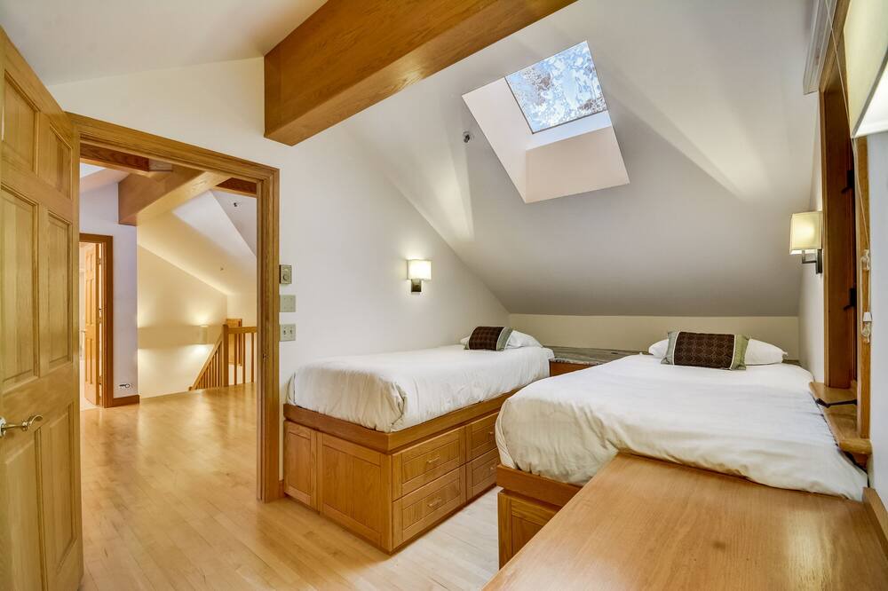 Photo of Bedroom in Salt Lake Mountain Resorts