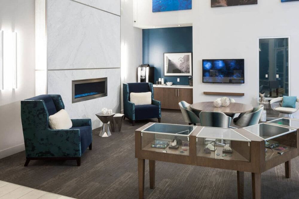 Photo of Livingroom in Uptown