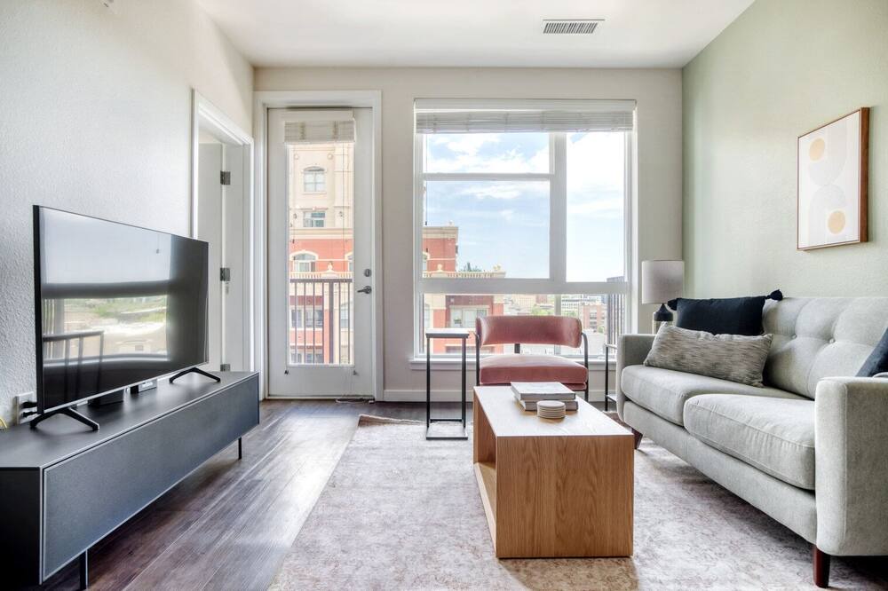 Photo of Bedroom in Uptown