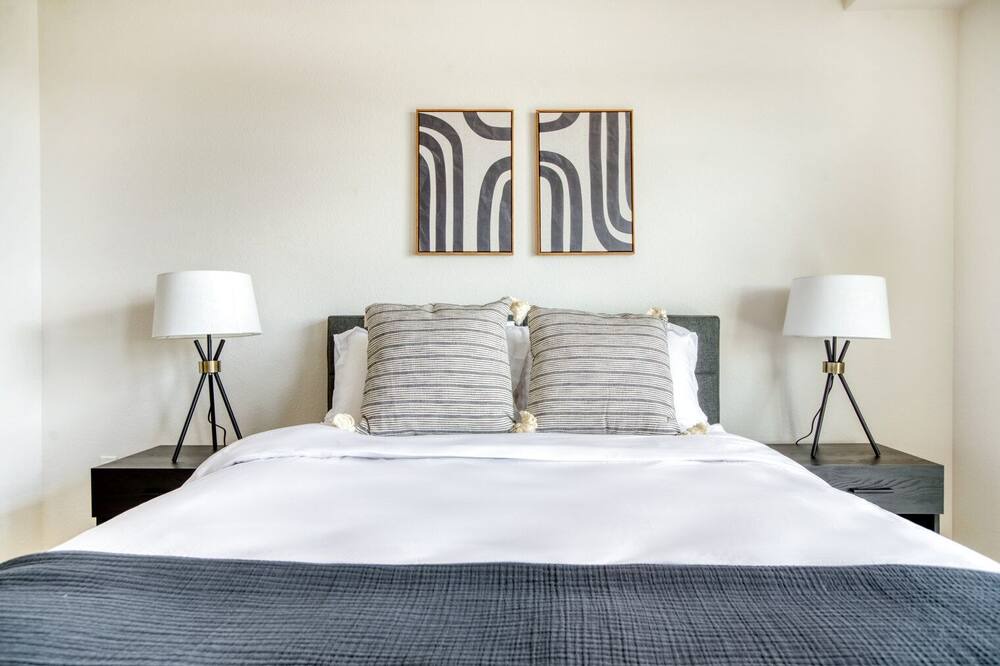 Photo of Bedroom in Uptown
