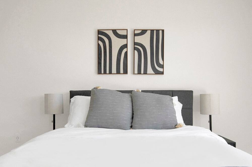 Photo of Bedroom in Uptown