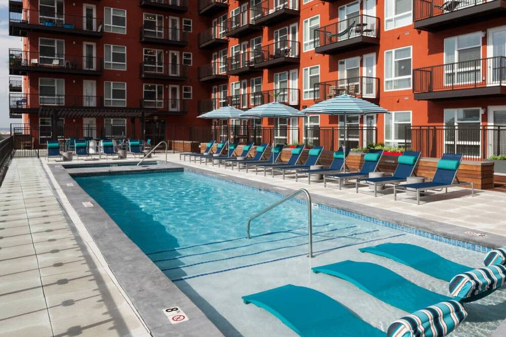 Photo of Outdoor in Uptown