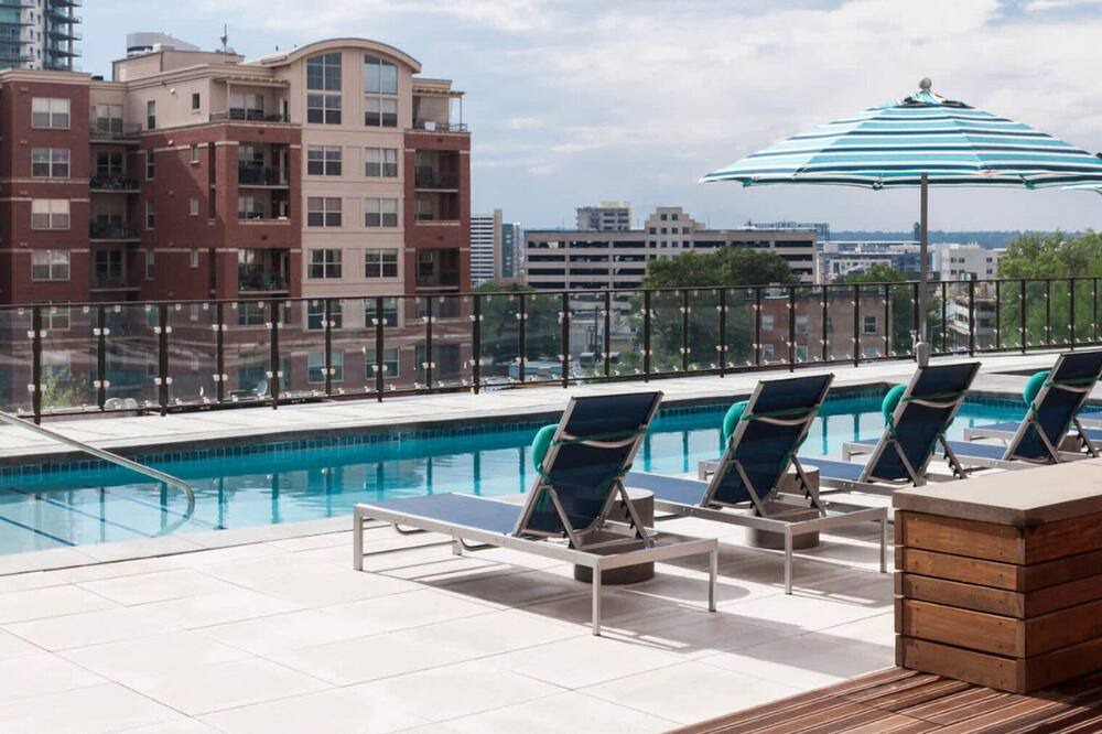 Photo of Outdoor in Uptown