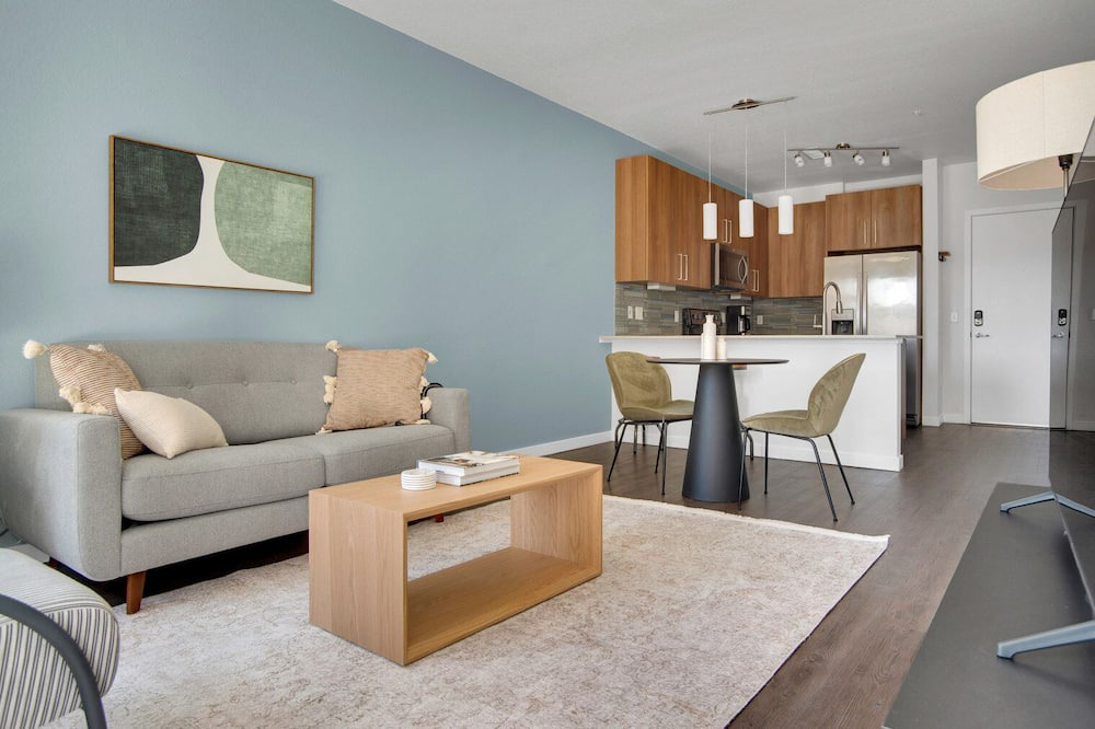 Photo of Livingroom in Uptown