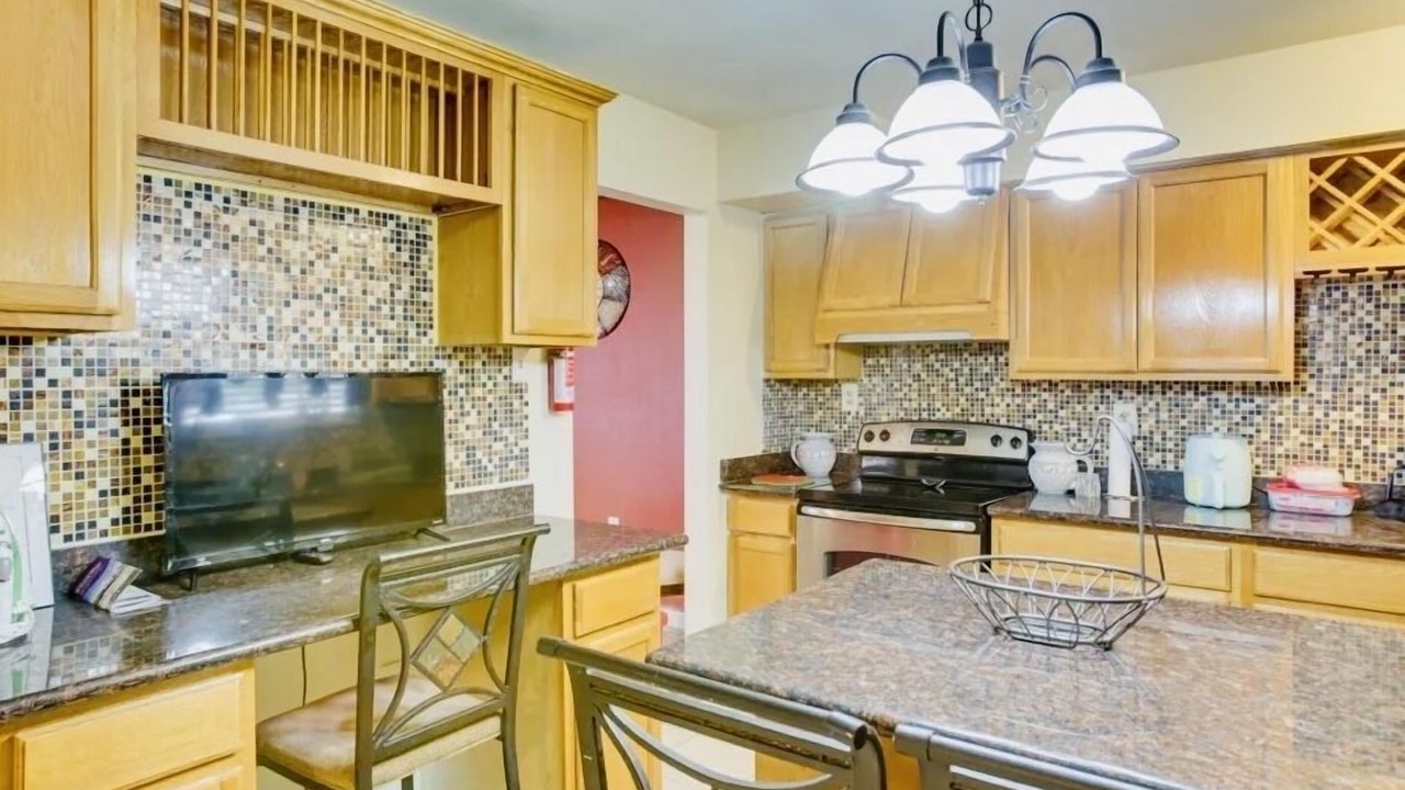 Photo of Kitchen in Read Boulevard West