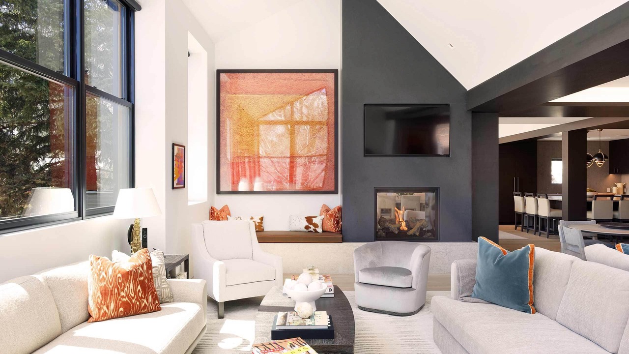 Photo of Livingroom in Downtown