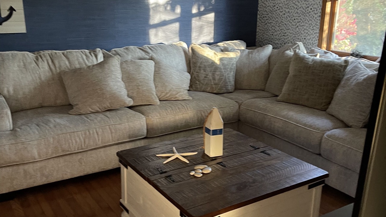 Photo of Livingroom in Treasure Lake