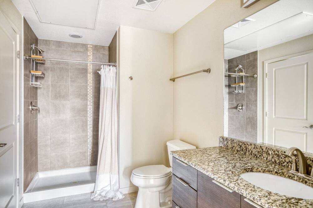 Photo of Bathroom in City Park West