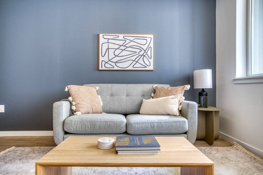 Photo of Livingroom in West Colfax
