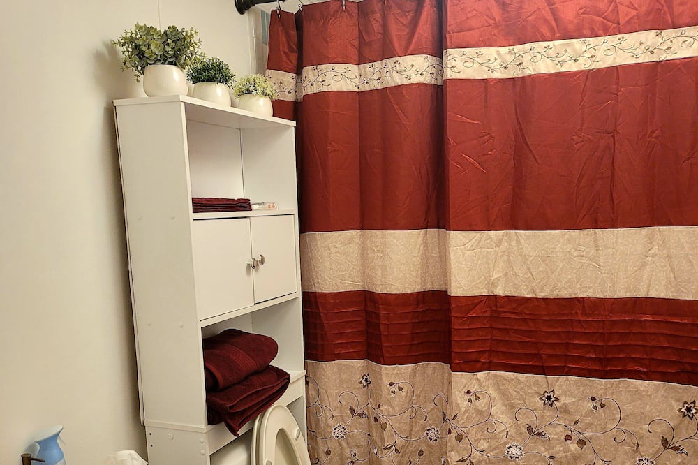 Photo of Bathroom in Laurel