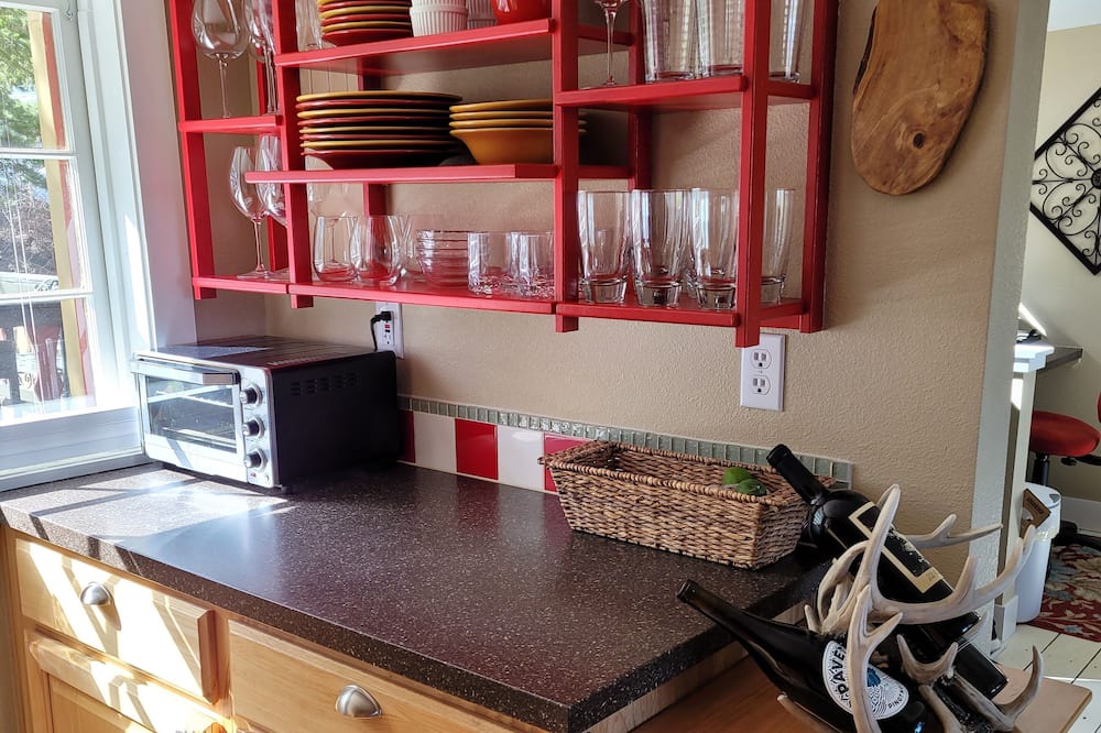 Photo of Kitchen in Coal Creek