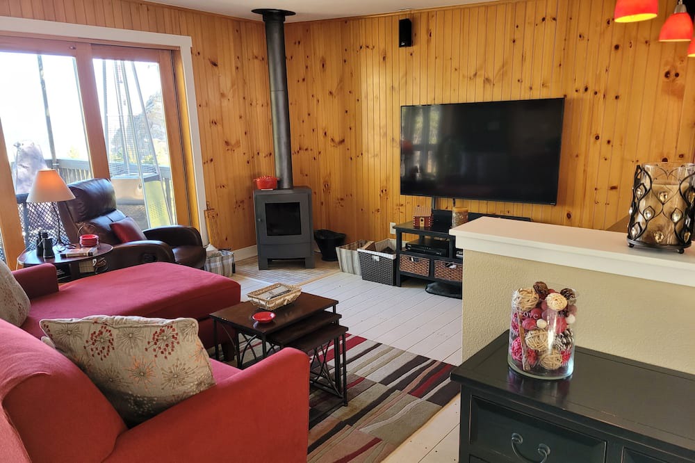 Photo of Livingroom in Coal Creek