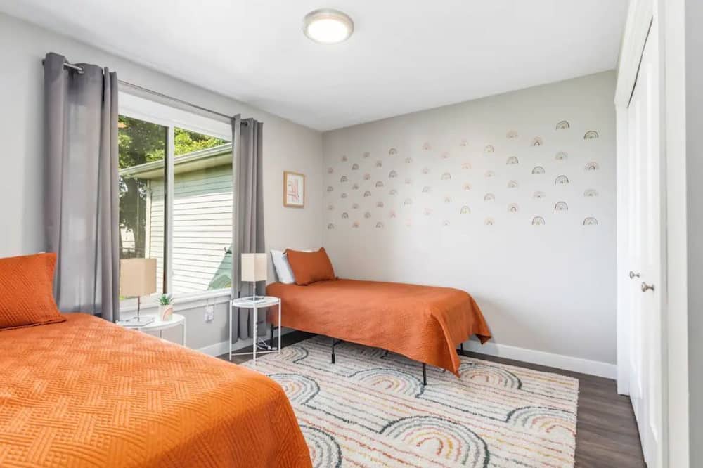 Photo of Bedroom in Byron Center
