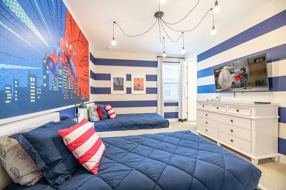 Photo of Bedroom in Bay Lake