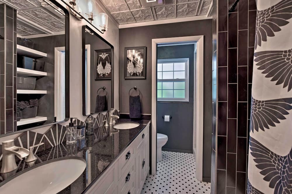 Photo of Bathroom in Citrus Springs