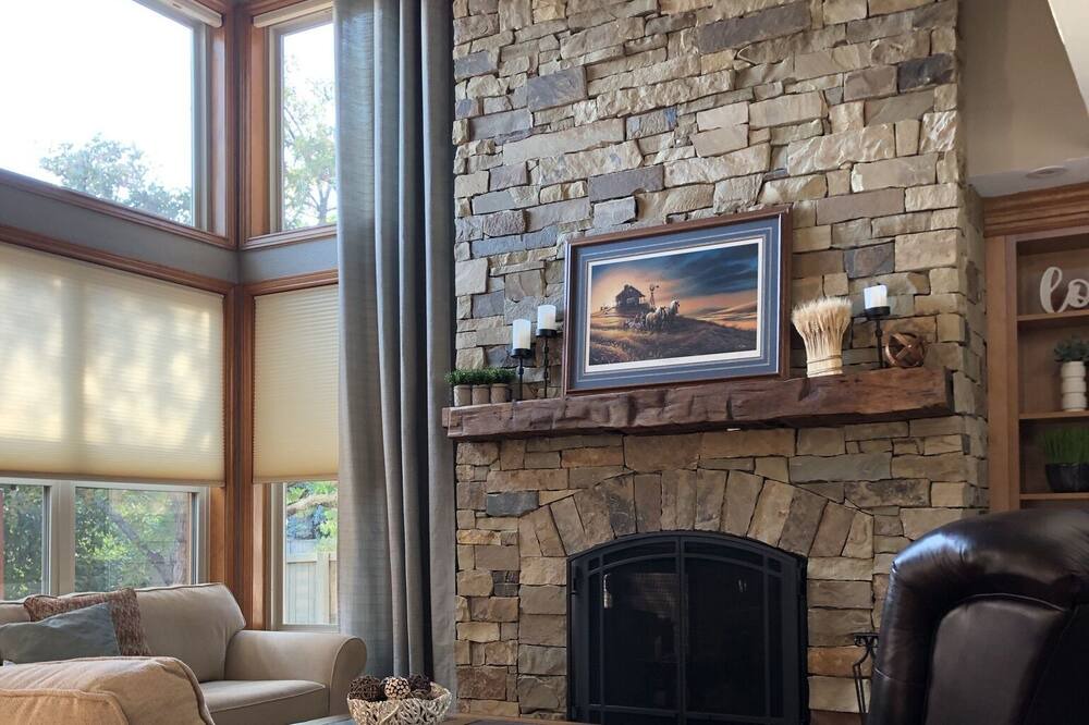 Photo of Livingroom in Broomfield
