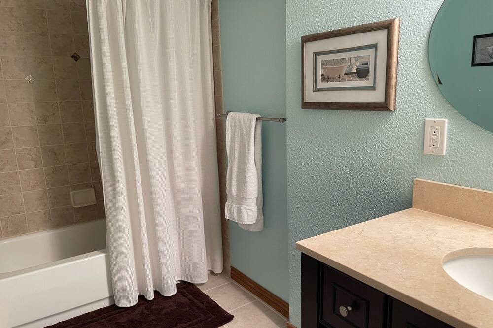 Photo of Bathroom in Broomfield