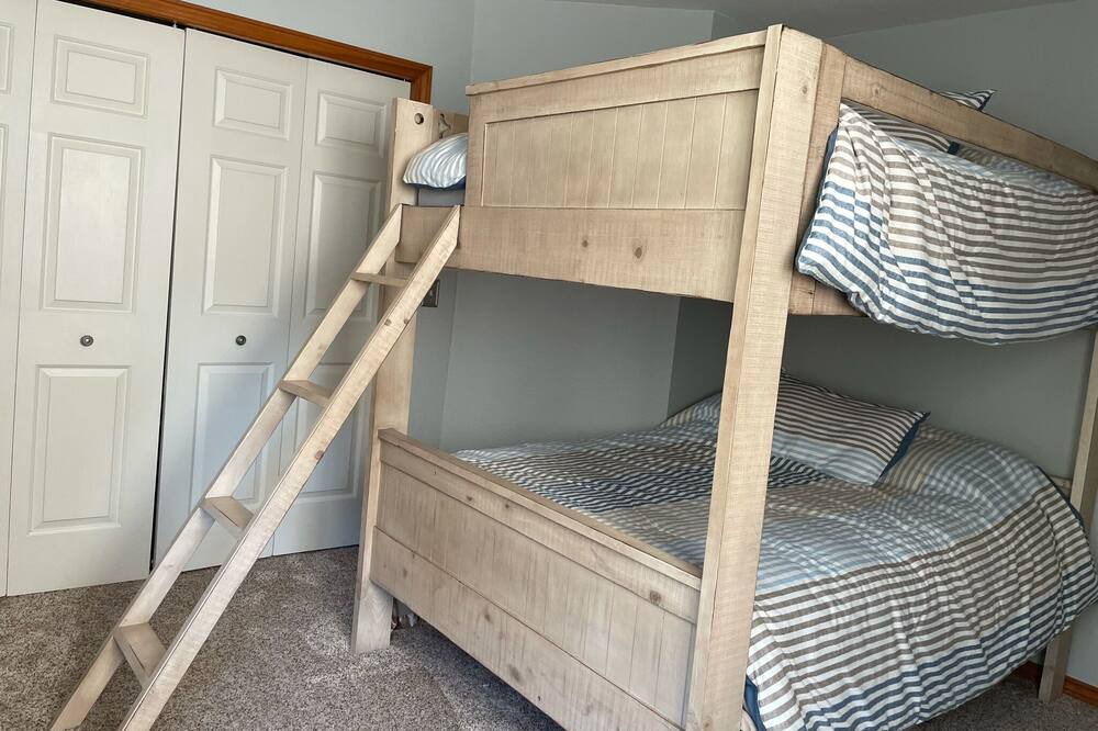 Photo of Bedroom in Broomfield
