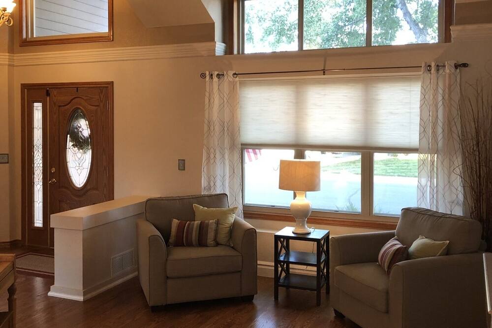 Photo of Livingroom in Broomfield