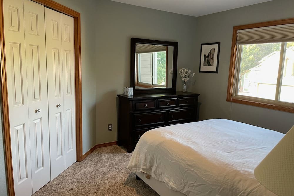 Photo of Bedroom in Broomfield