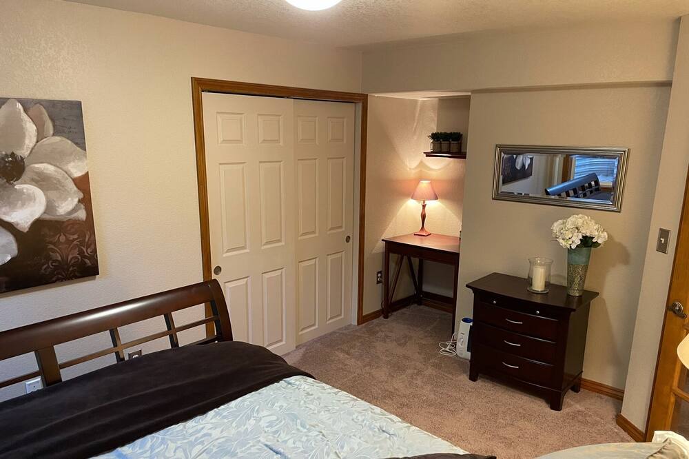 Photo of Bedroom in Broomfield