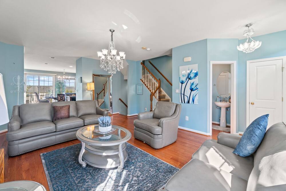 Photo of Livingroom in Bristow