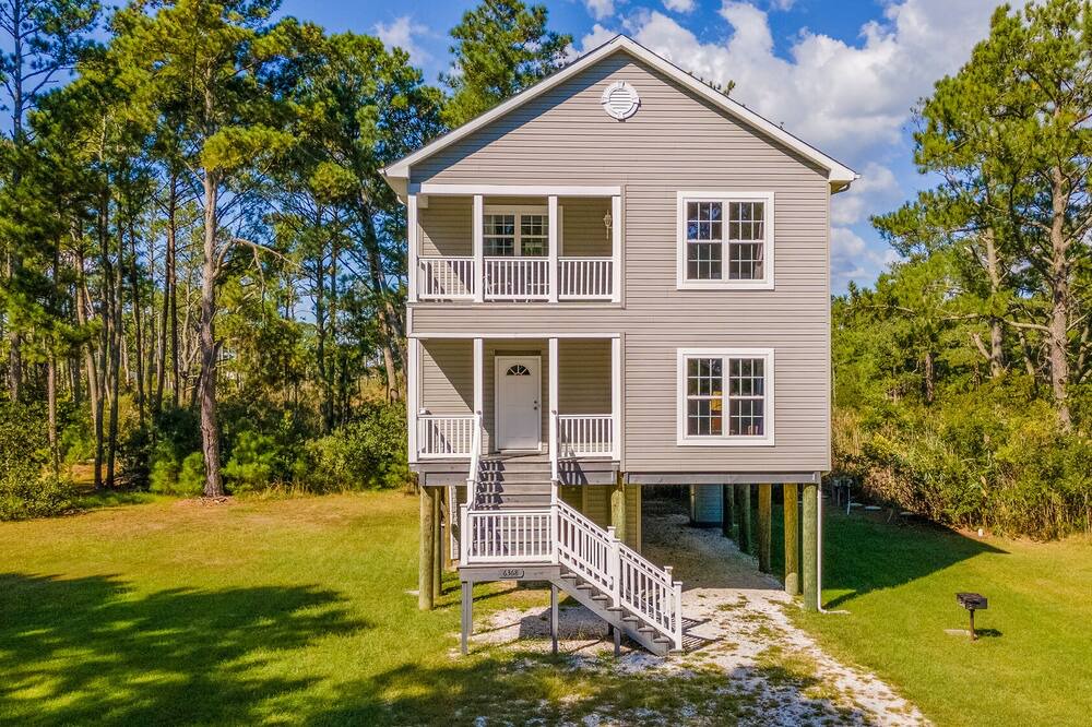 Photo of Others in Piney Island