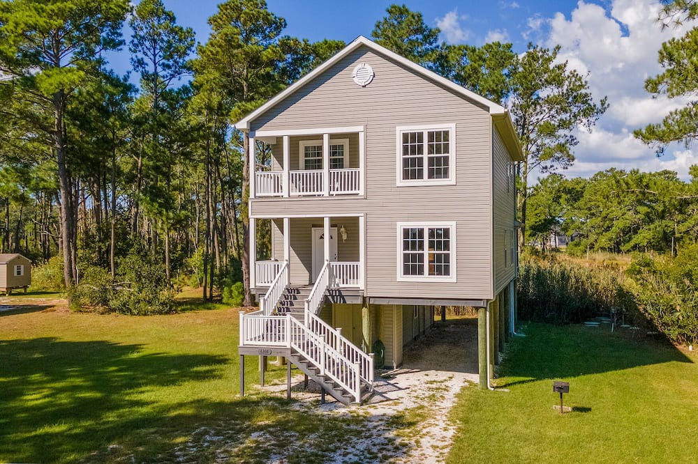 Photo of Others in Piney Island
