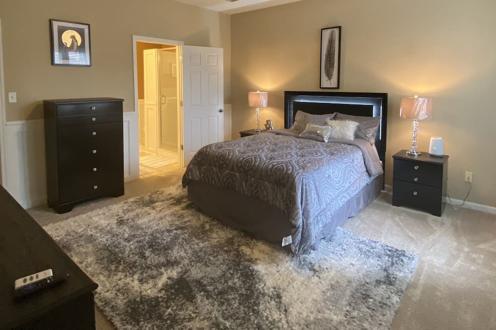 Photo of Bedroom in Keene
