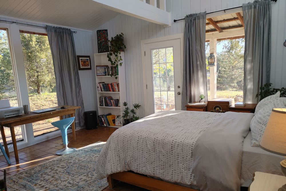 Photo of Bedroom in Pecos