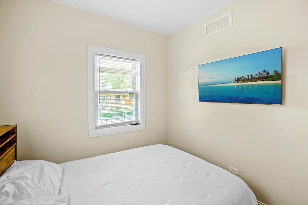 Photo of Bedroom in Blue Island