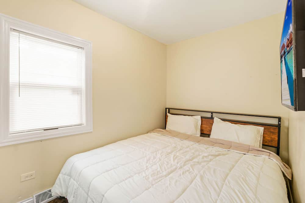 Photo of Bedroom in Blue Island