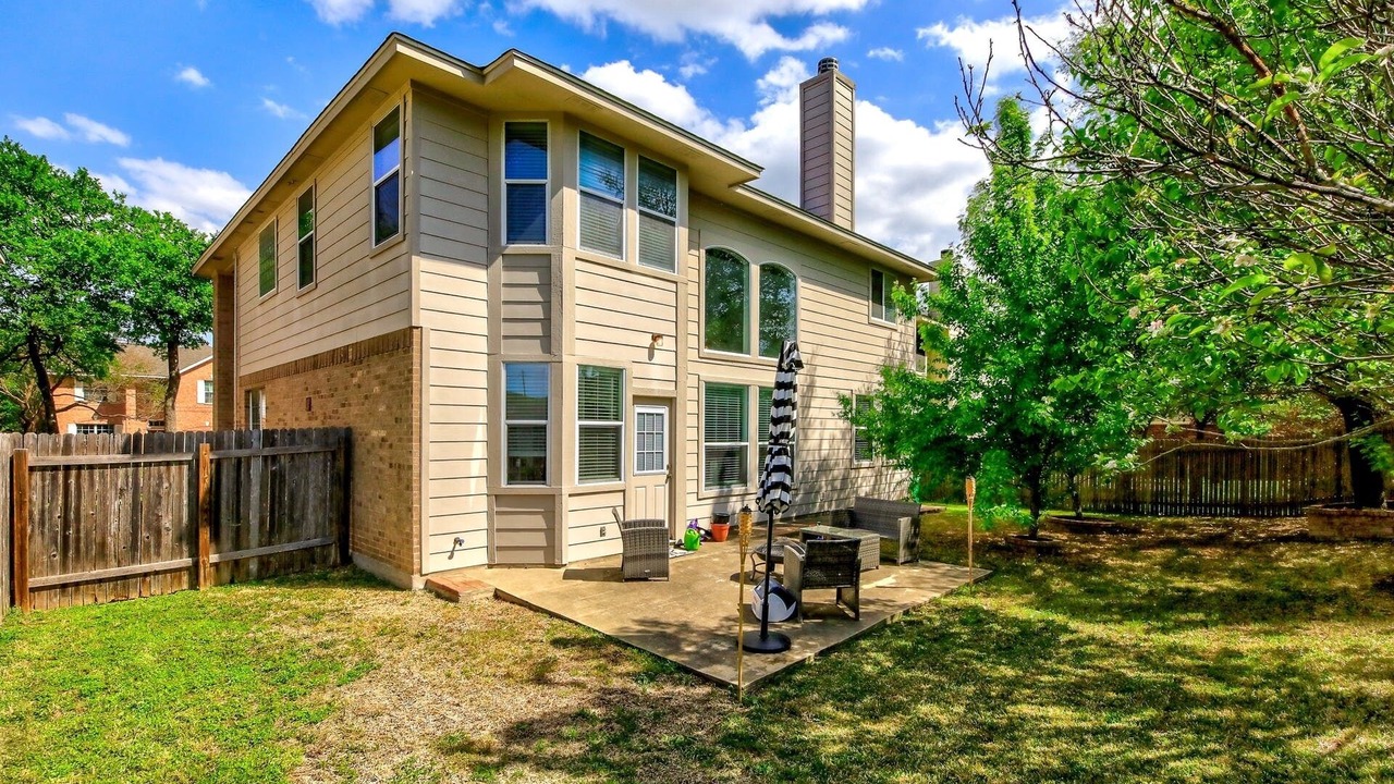 Photo of Outdoor in McNeil