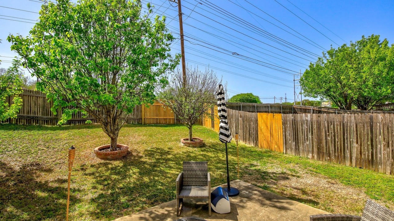 Photo of Outdoor in McNeil
