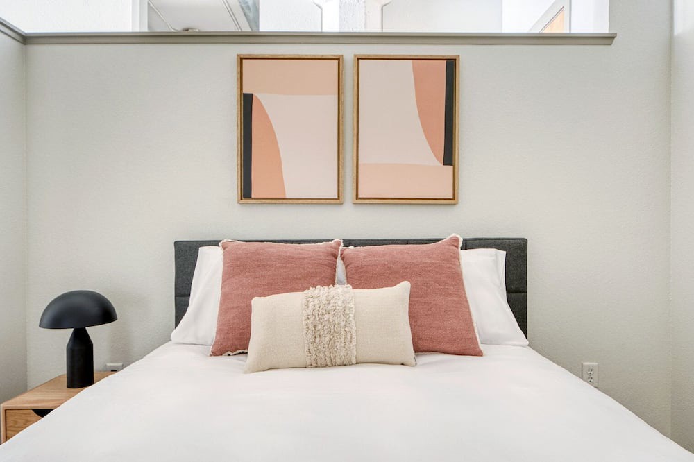 Photo of Bedroom in Ballpark