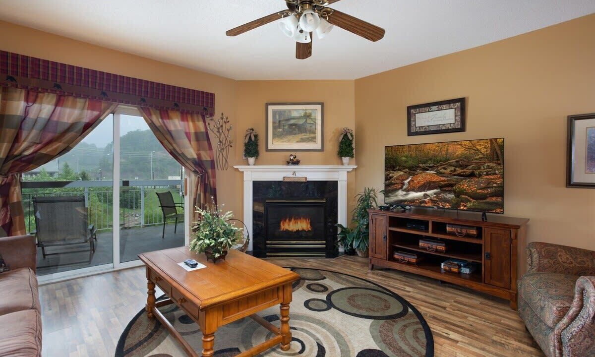 Photo of Livingroom in Pigeon Forge